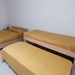 Rosa's 3*