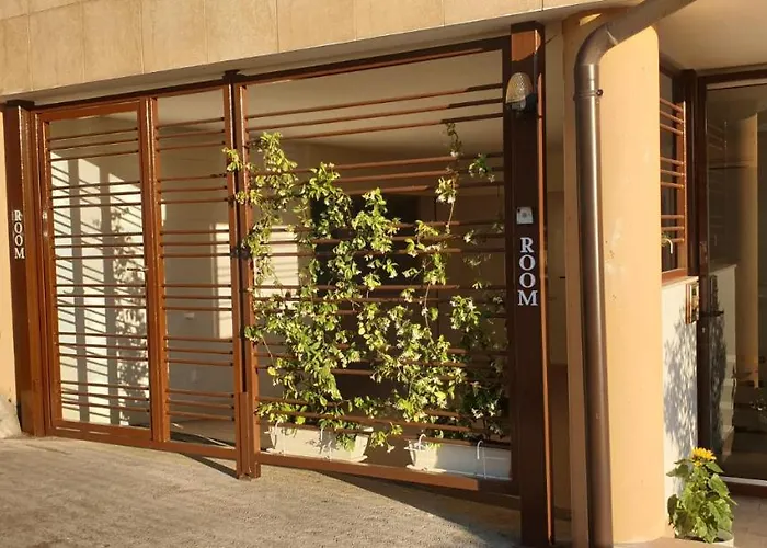 Guest house Rosa's 4*